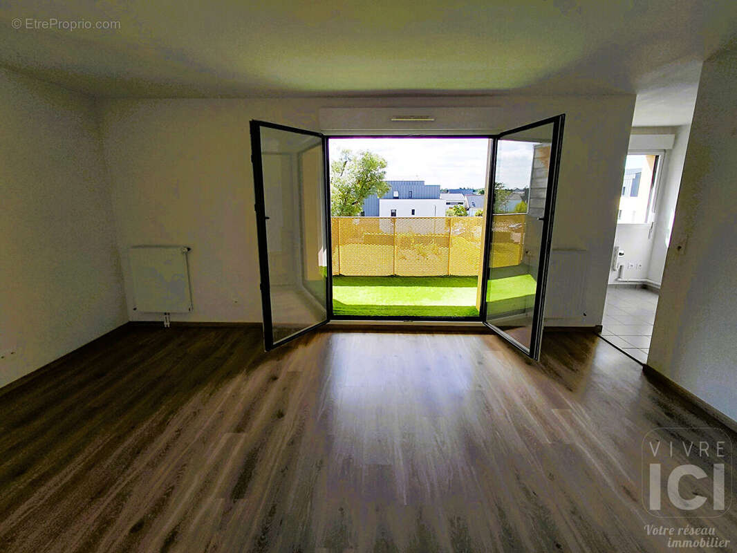 Appartement à SAINTE-LUCE-SUR-LOIRE