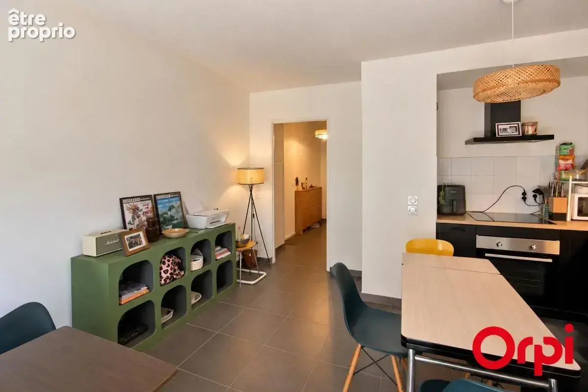 Appartement T3 - 2ème étage -  Résidence Carré Michelet + Terrasse + Place privée - Marseille 13009 - photo 5