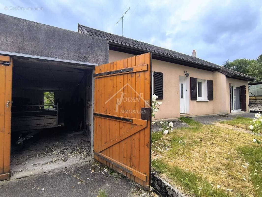 Maison à SAINT-ELOY-LES-MINES
