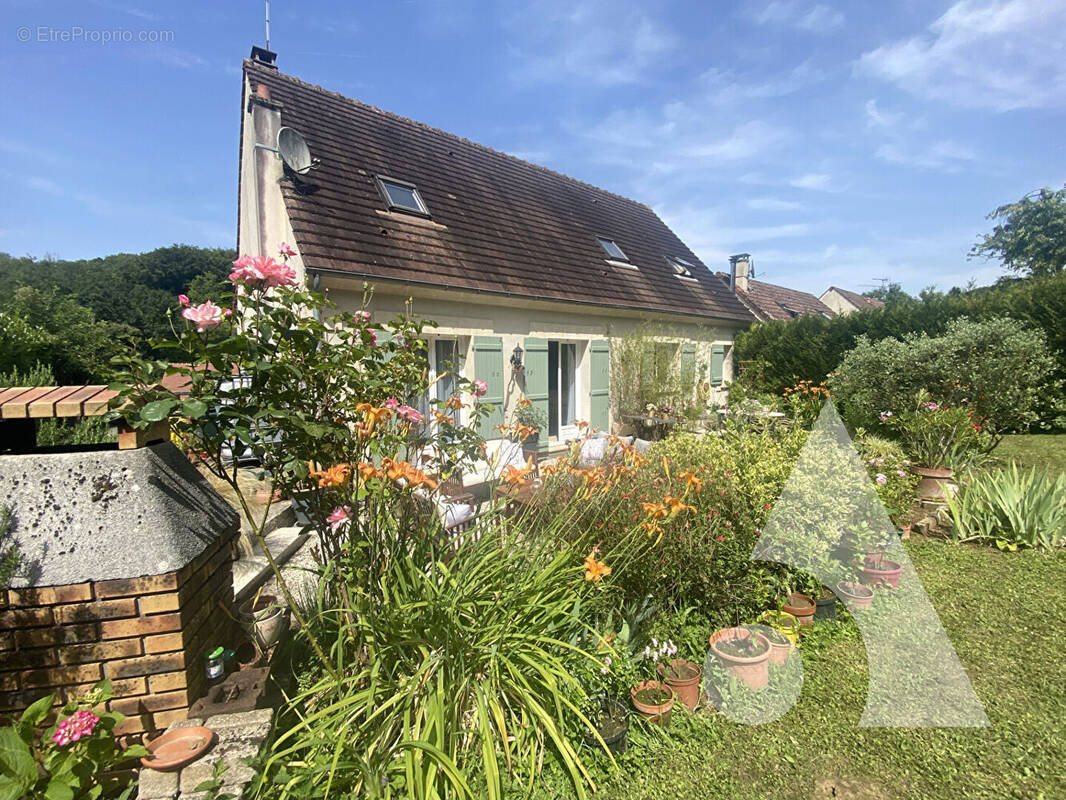Maison à CREPY-EN-VALOIS