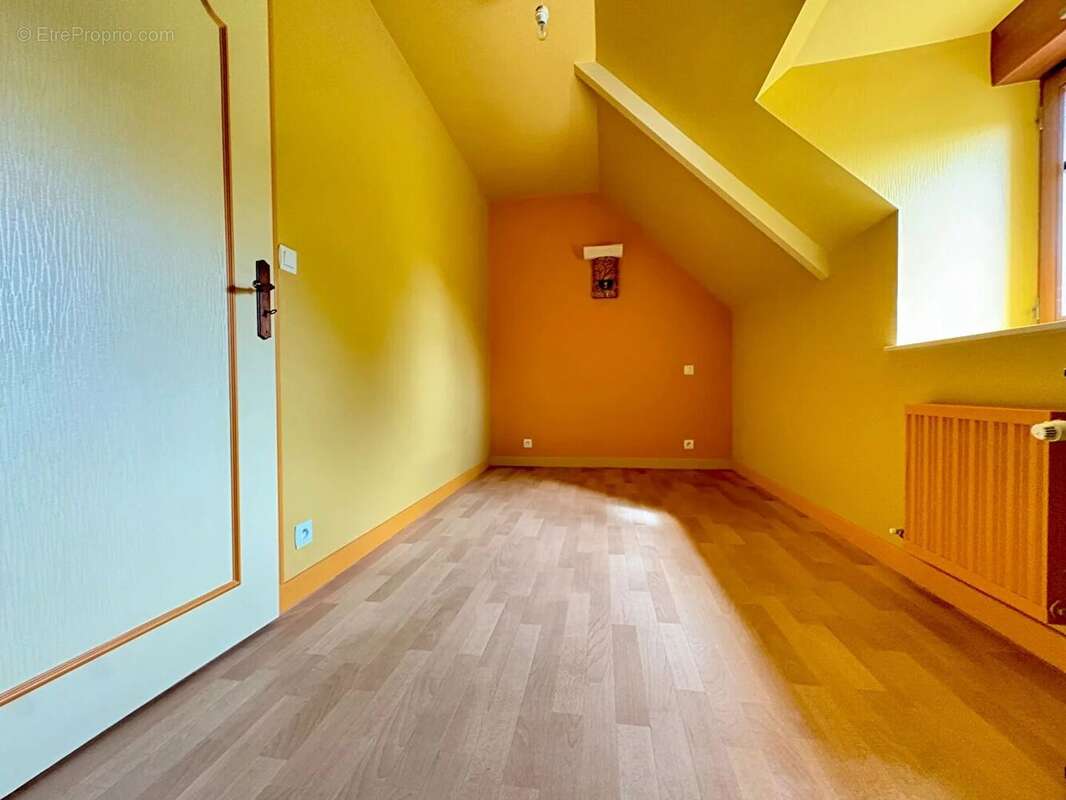 Maison à CHATELAUDREN