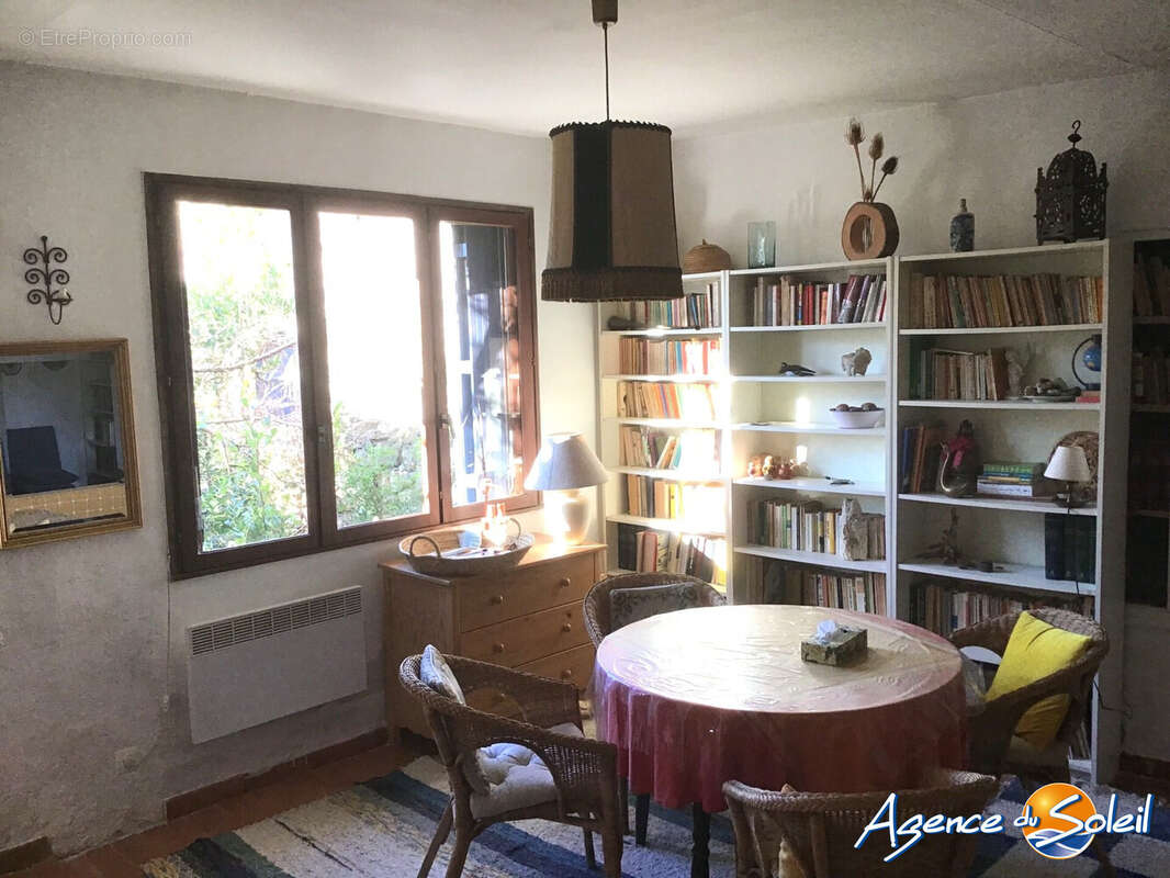 Maison à VILLESEQUE-DES-CORBIERES