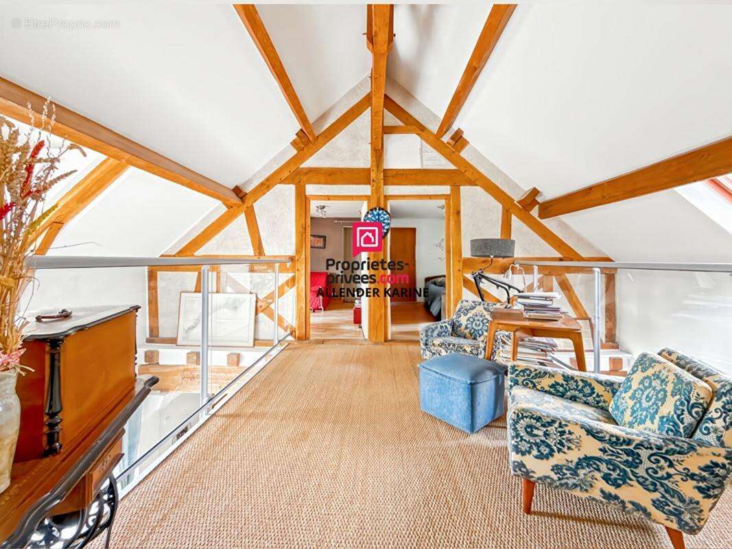 Maison à VILLENEUVE-SUR-YONNE