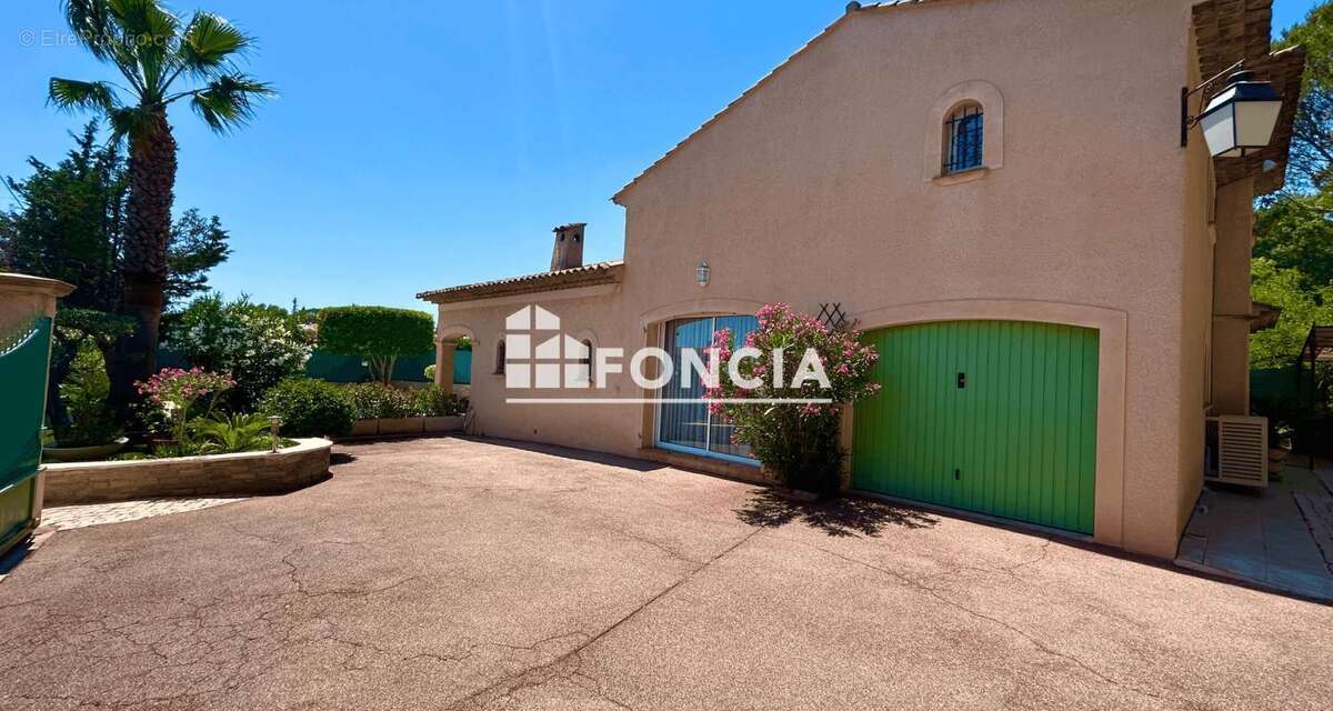 Maison à FREJUS