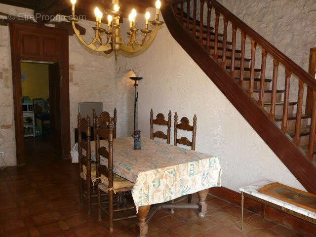 Belle maison de maître sur 10 Ha de prairies et de bois - photo 10