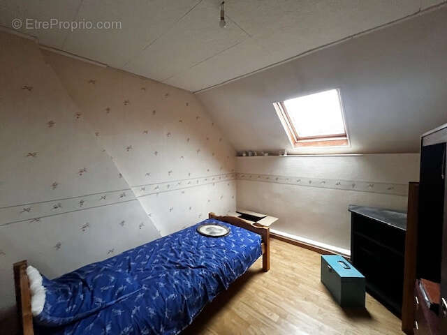 Maison à MAULDE
