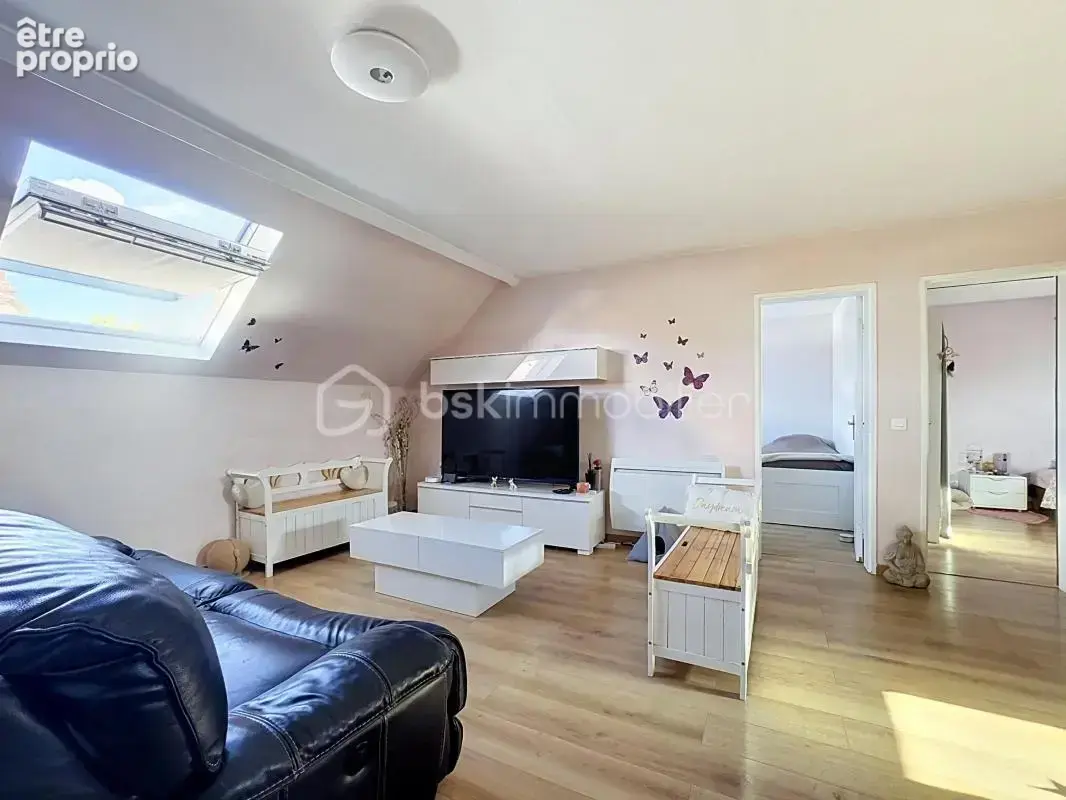 Appartement à FONTENAY-TRESIGNY
