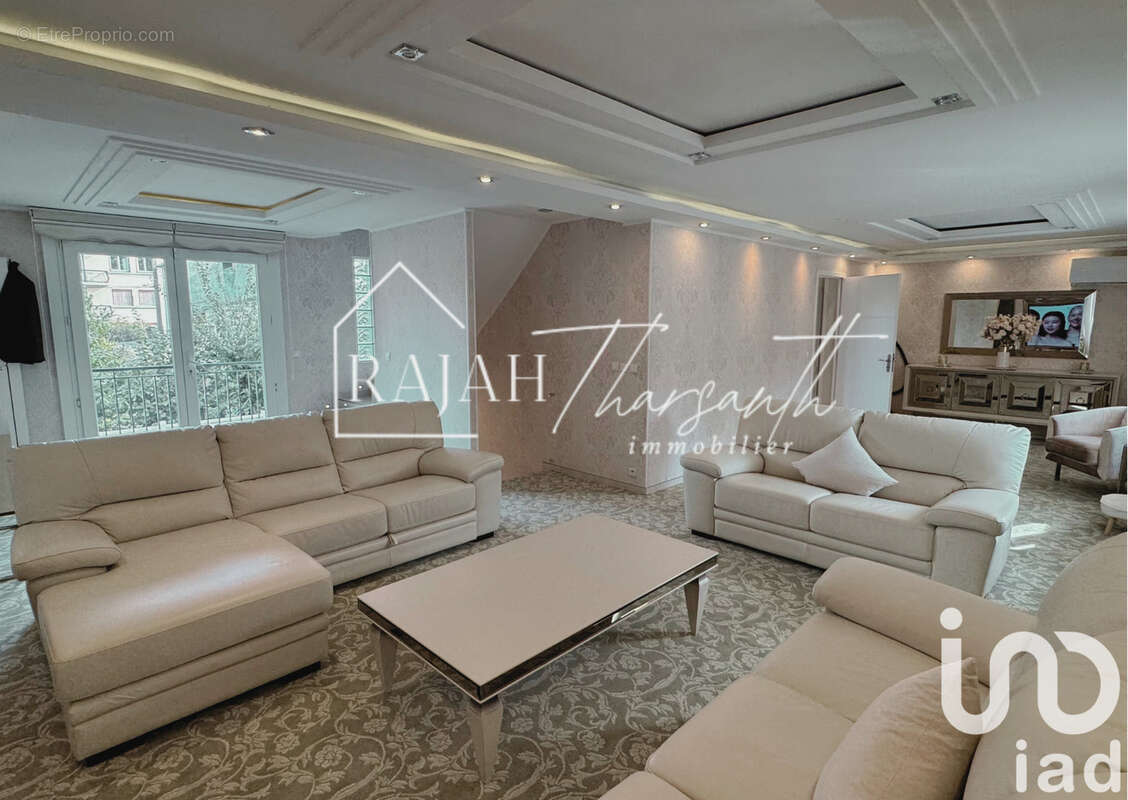 Photo 2 - Maison à LIVRY-GARGAN