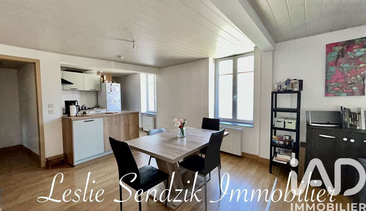 Photo 5 - Appartement à JOUY-AUX-ARCHES