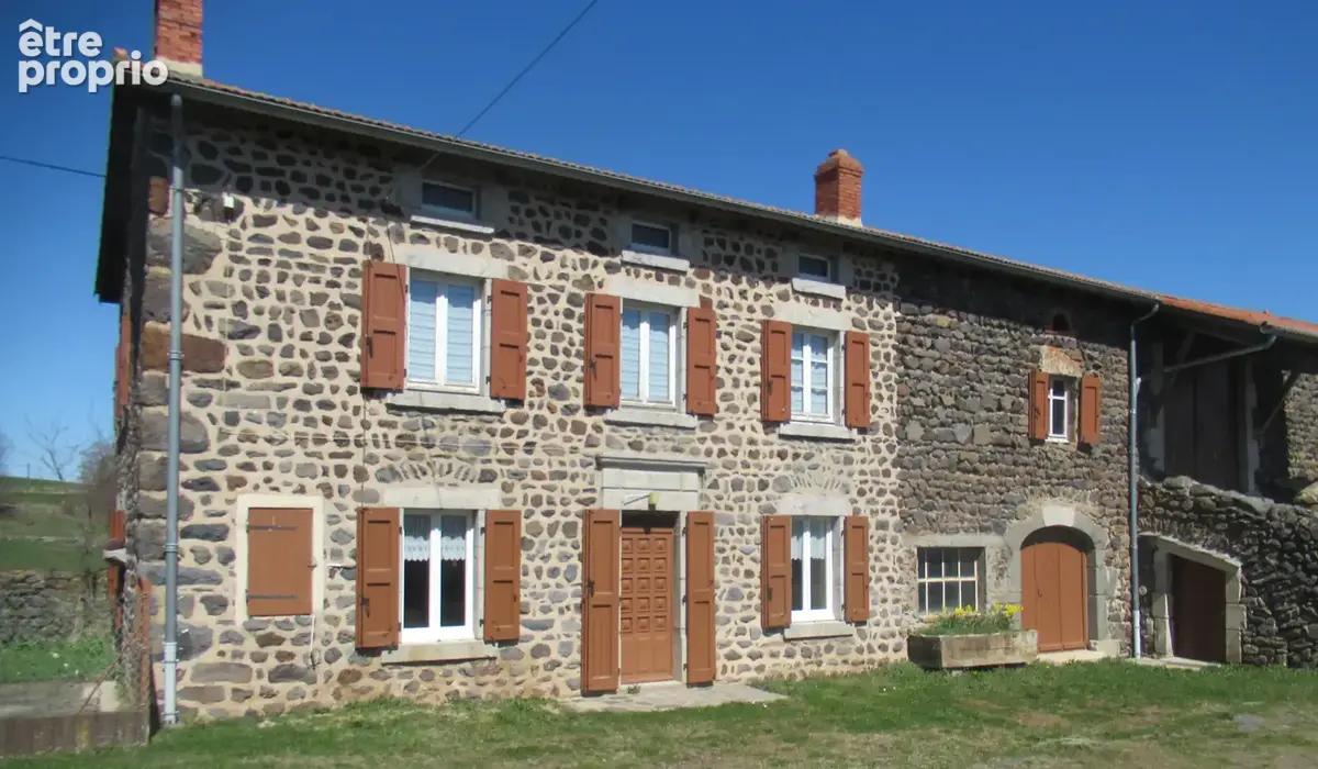 Photo Maison à Arlempdes au prix de 212 000€