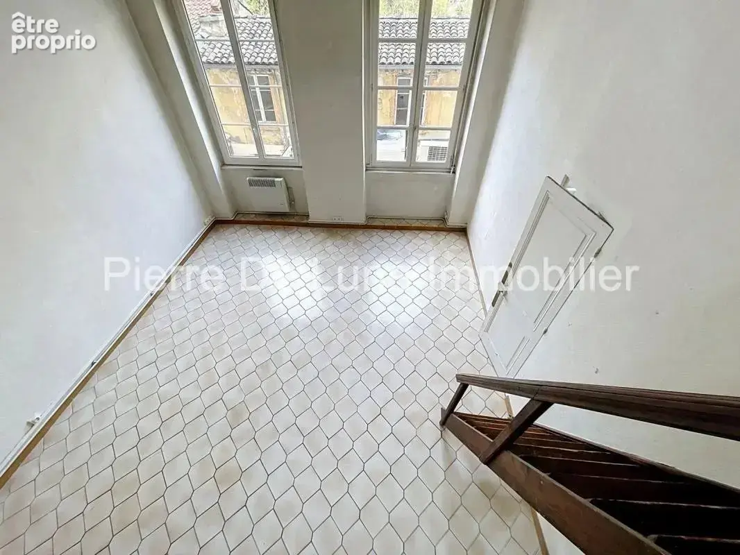 LYON 4e – CROIX-ROUSSE  Une adresse privilégiée au cœur du quartier - photo 10