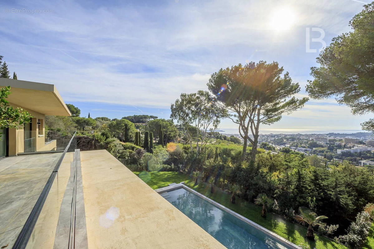 Maison à MOUGINS