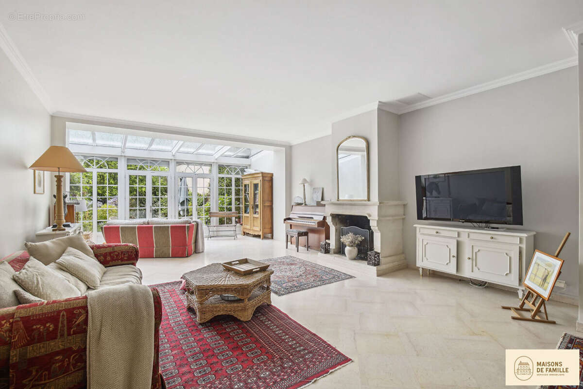 Maison à LOUVECIENNES