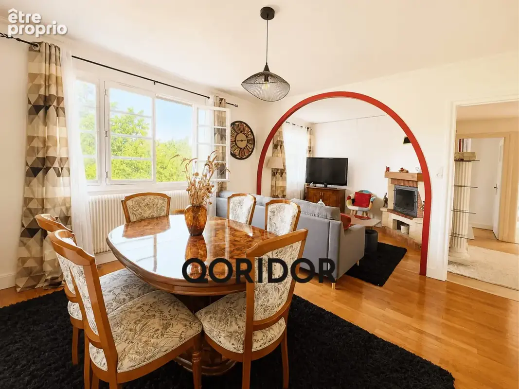 Maison 6 pièces 130 m² à vendre à Vaulx-En-Velin (69120) - photo 6