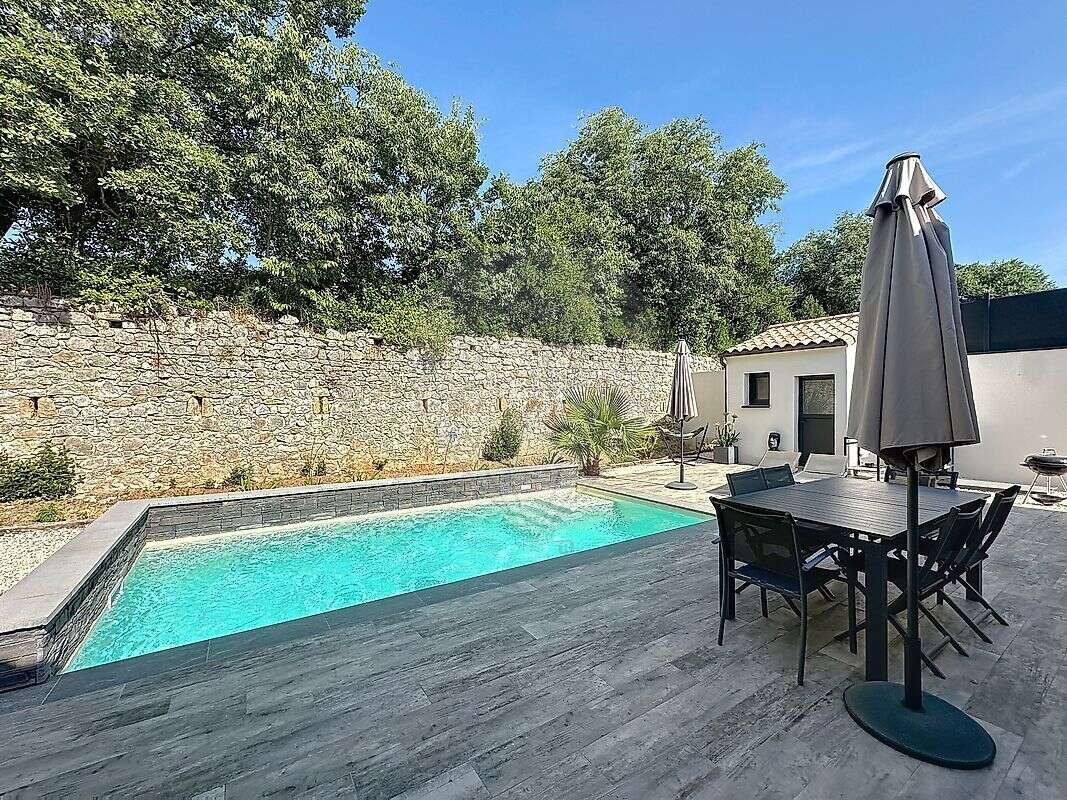 Maison à LA CALMETTE