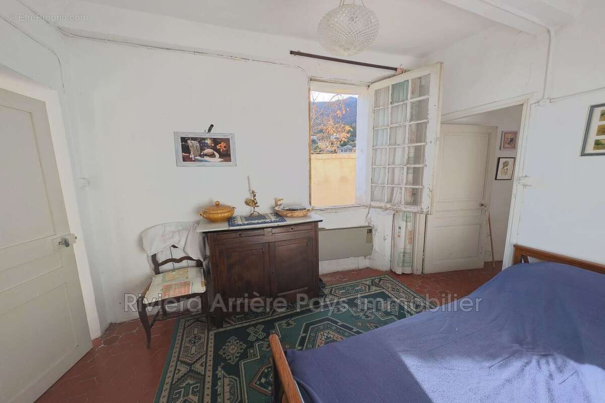 Appartement à ENTREVAUX