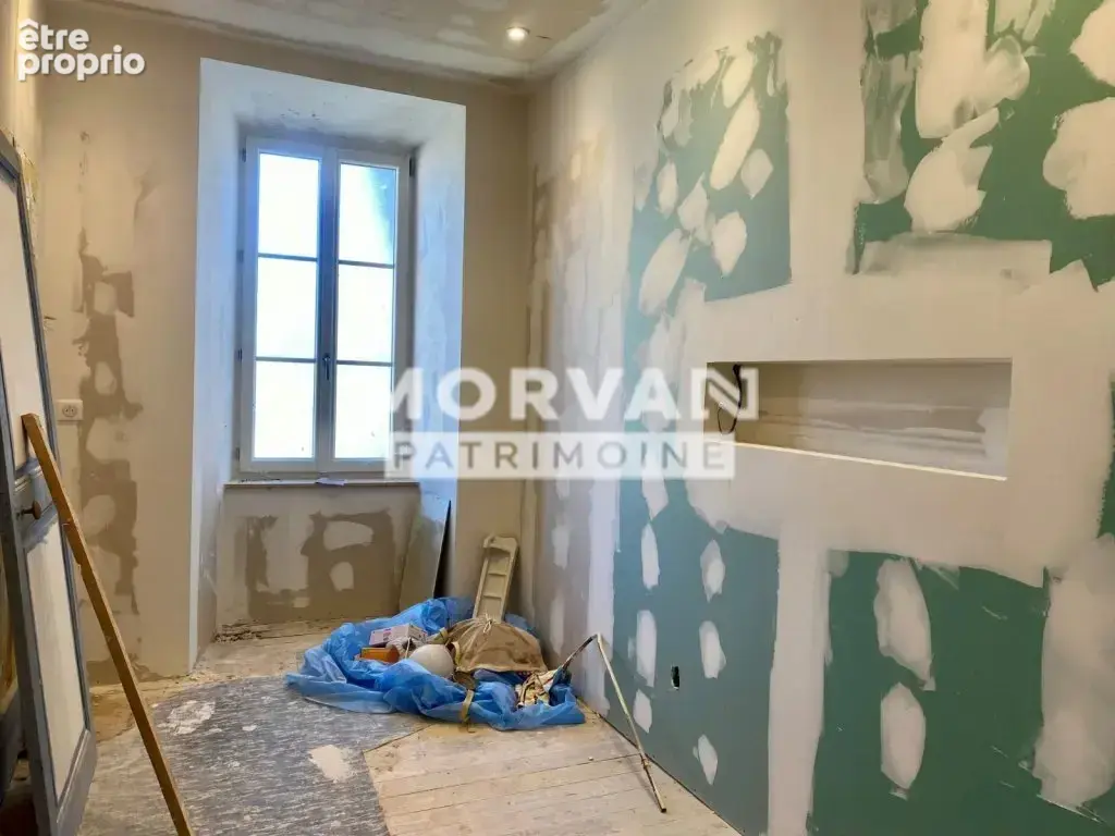 Centre bourg - maison de famille 153 m2 - cour et garage 151000 € - photo 11
