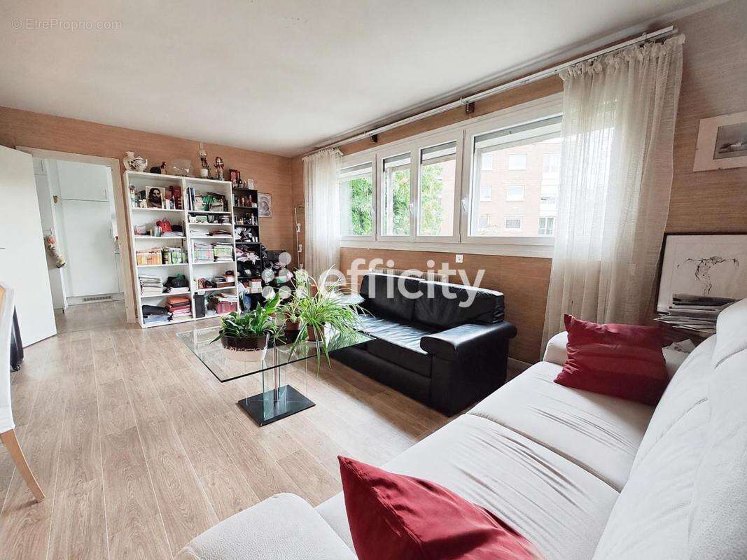 Appartement à LA MADELEINE