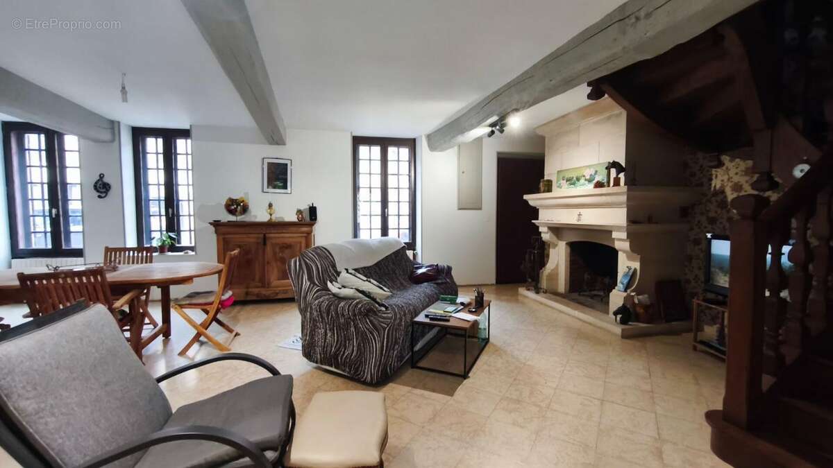 Maison à SEZANNE