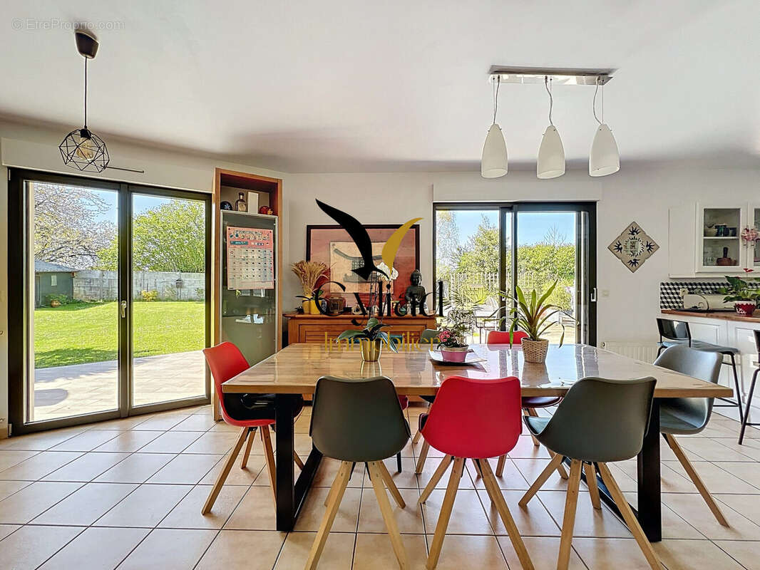 Maison à SAINT-MELOIR-DES-ONDES