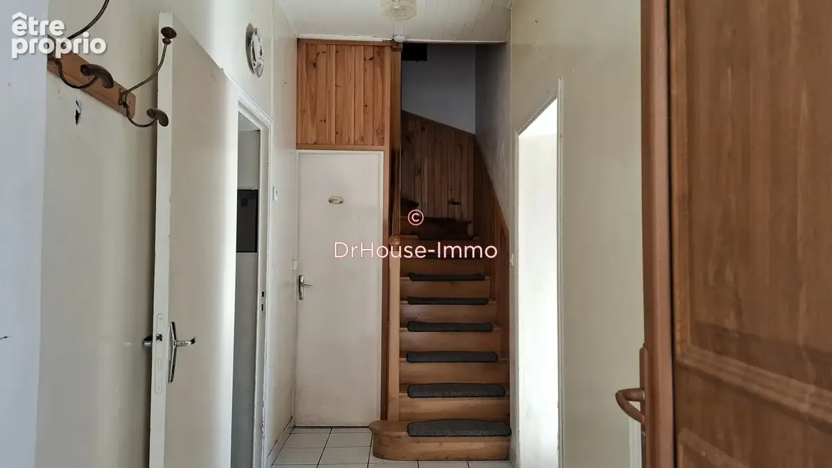 Maison 8 pièces 142 m² à vendre à Ruelle-Sur-Touvre (16600) - photo 12