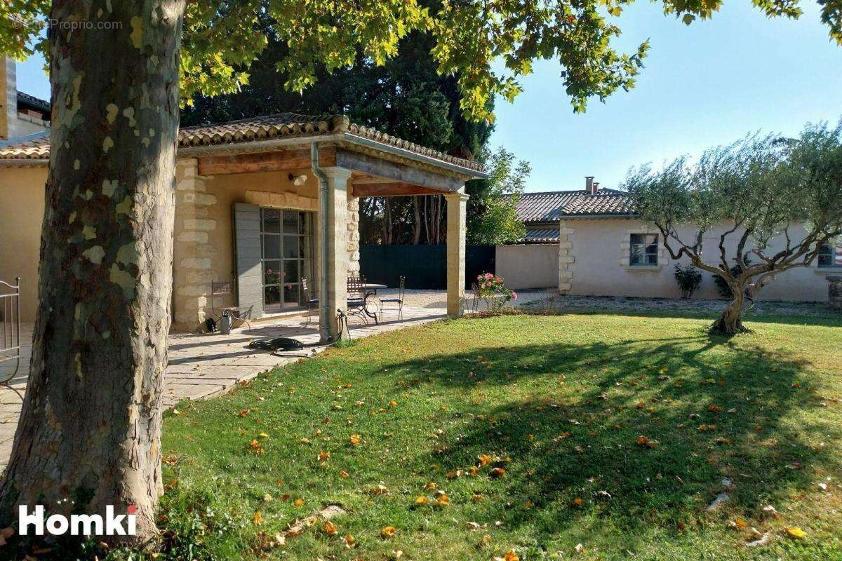 Maison à MONTAREN-ET-SAINT-MEDIERS