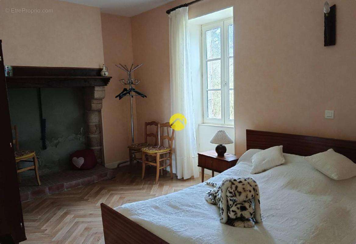Maison à LOURDOUEIX-SAINT-MICHEL