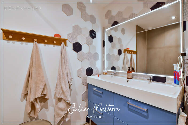 Maison à SAINT-JUST-SAINT-RAMBERT