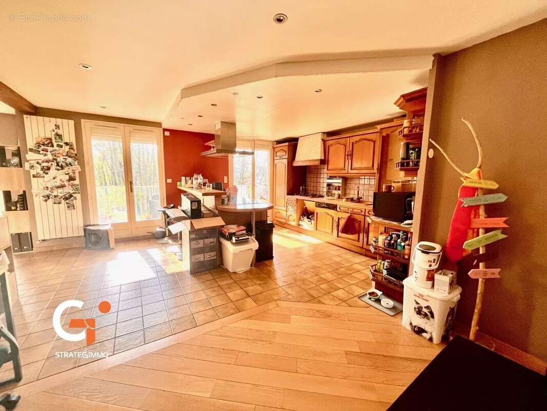 Appartement à PETIT-COURONNE