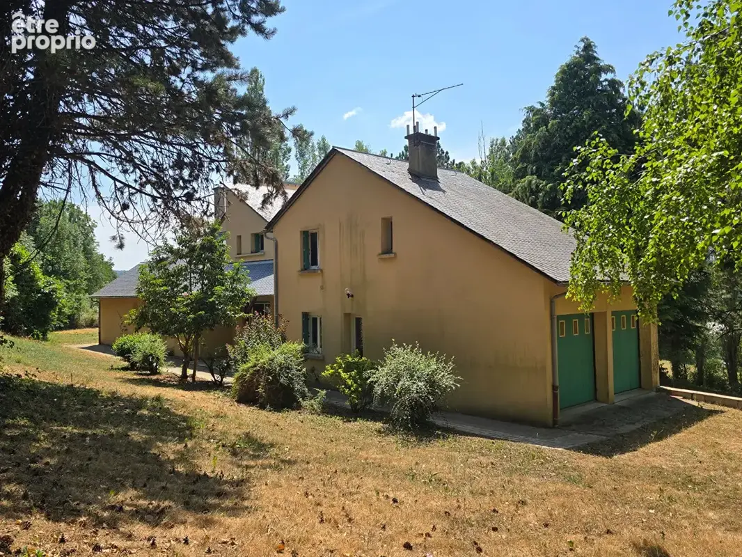 Maison de 228 m² avec garage double - Arvieu - photo 17