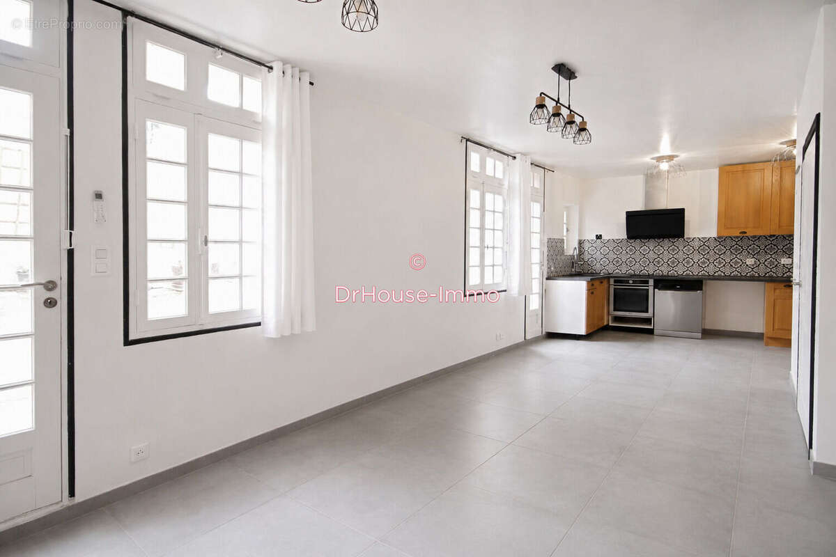 Appartement 70 m² à La Ciotat  - photo 4