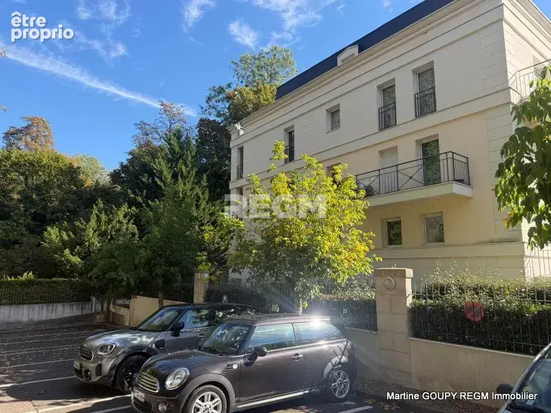 ORLEANS (45) - Exclusivité -T2 Rez-de jardin 48 m2 - Terrasse en L 41 m2- Cave - Place de parking en sous-sol - photo 23