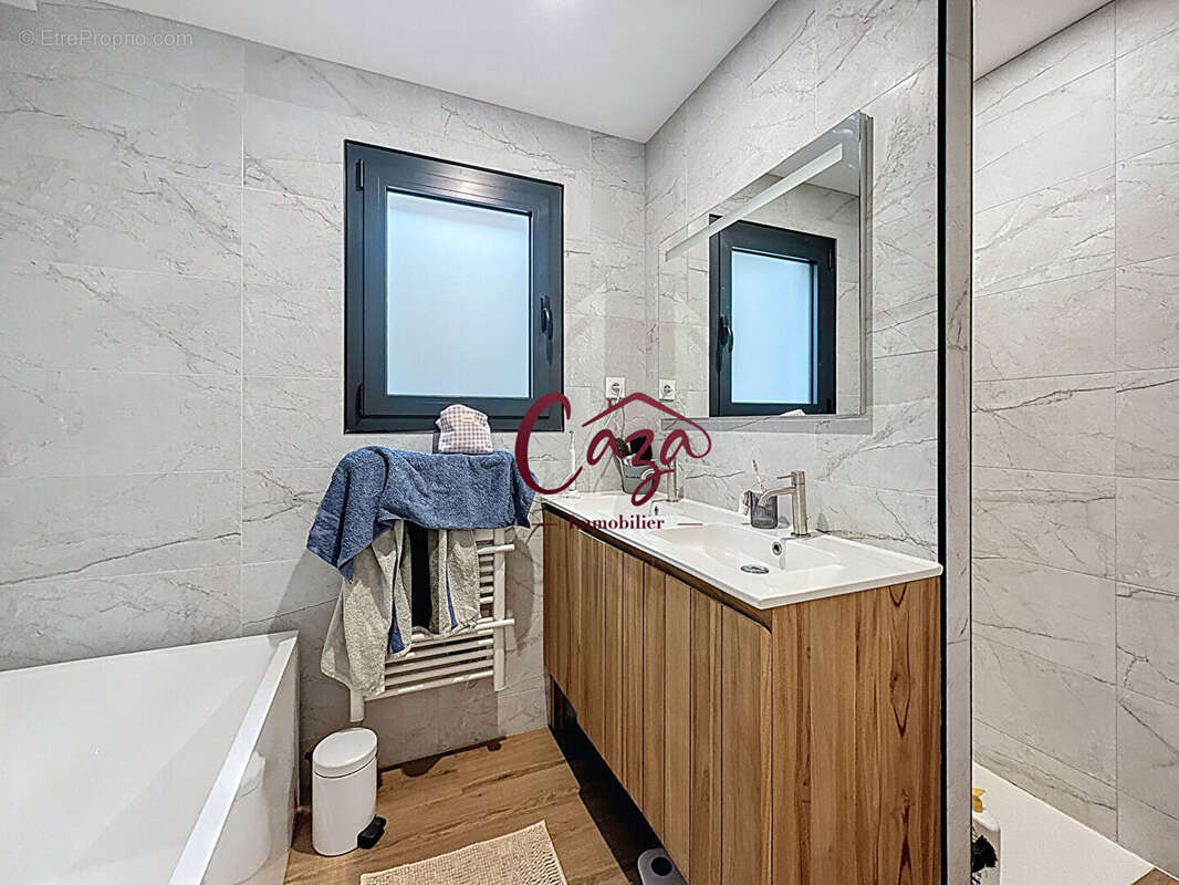 Maison à SALLEBOEUF