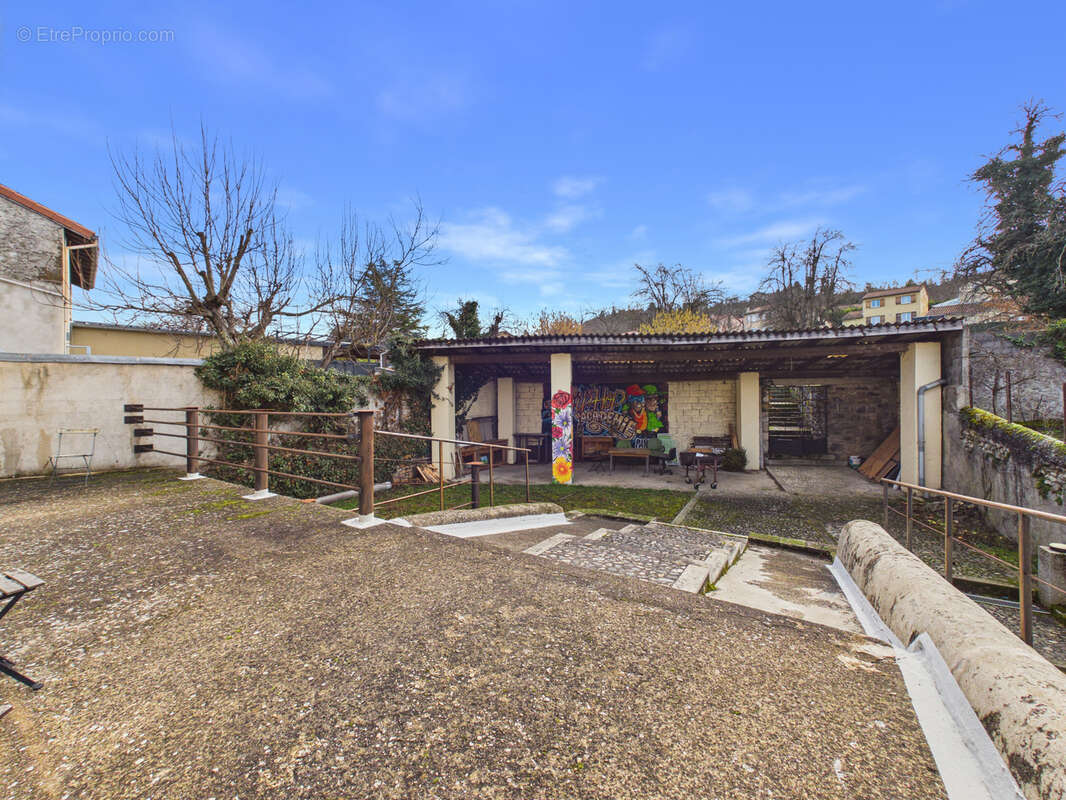 Maison à ESPALY-SAINT-MARCEL