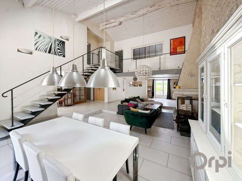 Maison à SAINT-CLAR