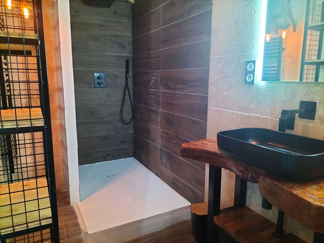 Commerce à LUCBARDEZ-ET-BARGUES