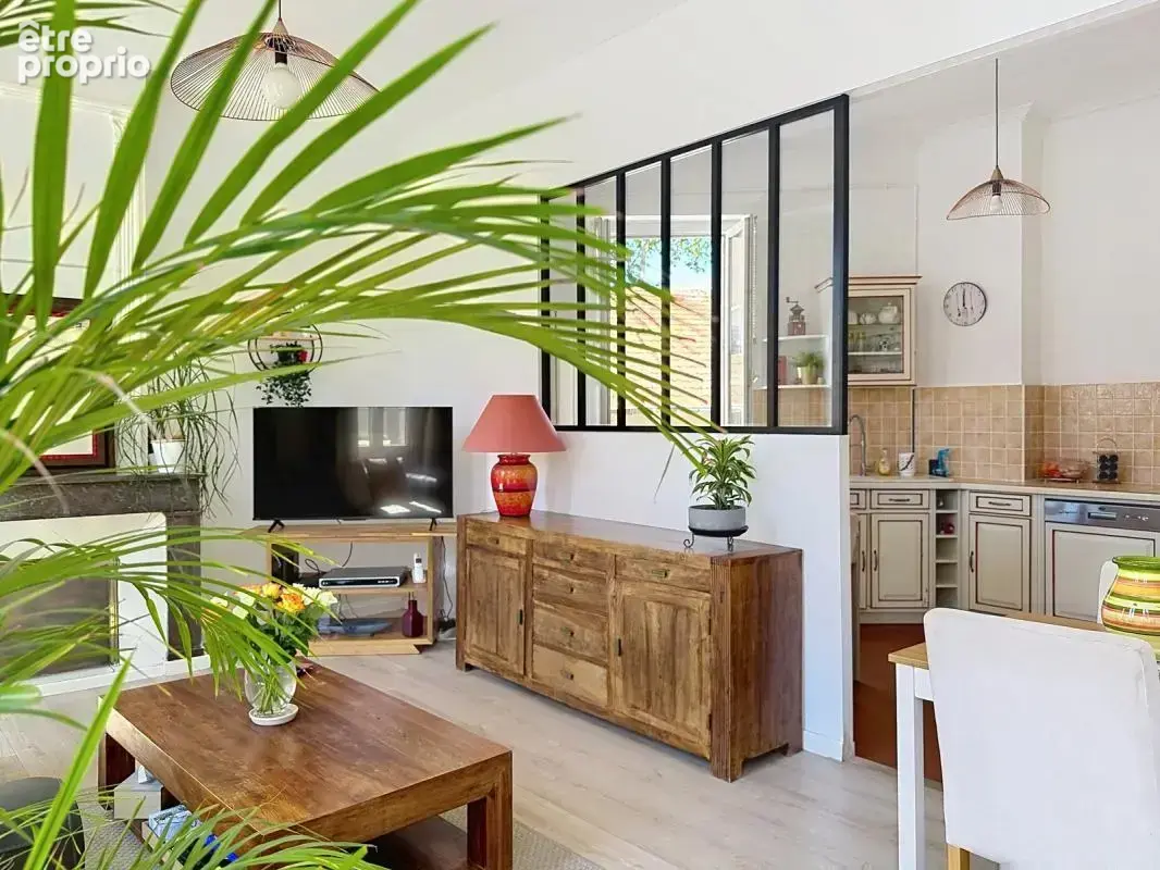 Avignon - intramuros - appartement T3 - 72 m² - photo 3