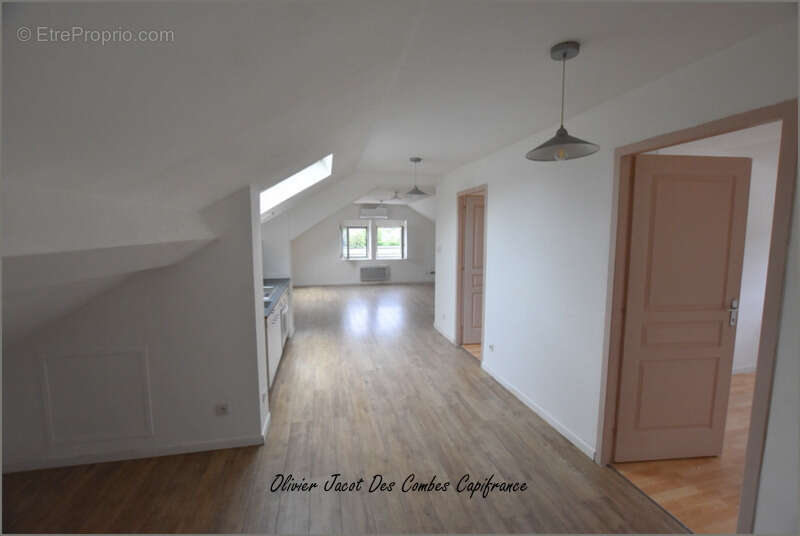 Appartement à vendre 3 pièces FESCHES LE CHATEL (25) - photo 2