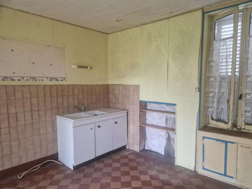 Photo 2 - Maison à BELLENAVES