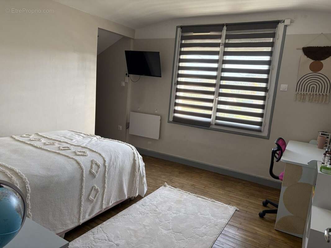 Maison à TERRASSON-LAVILLEDIEU