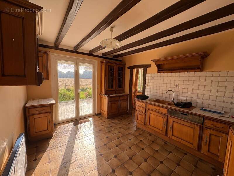 Maison à rénover avec vie de plain-pied 4 Chambres sur sous-sol dans le bourg de SAINT-VIGOR-D'YMONVILLE (76430) - photo 11