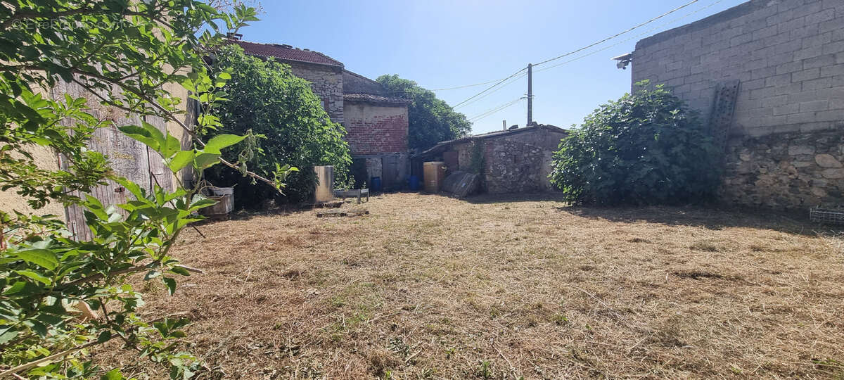 Maison à OZON