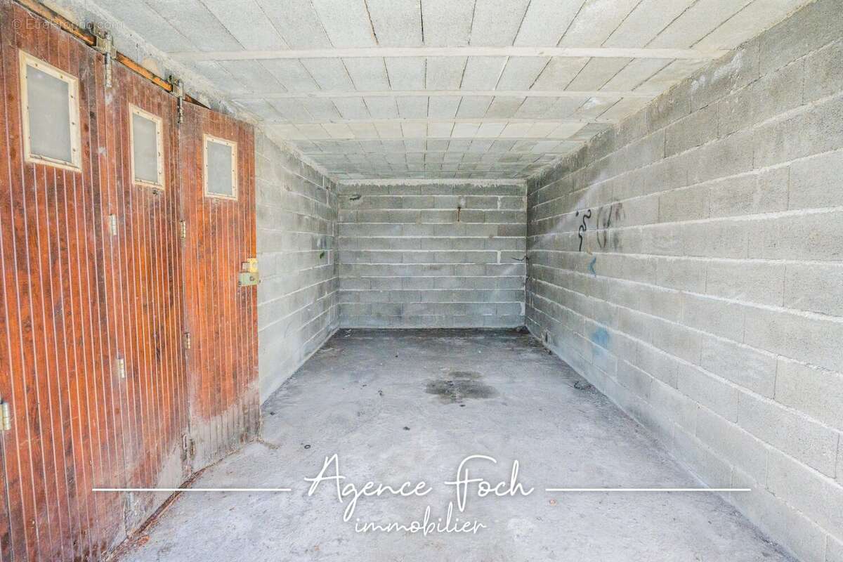Appartement à AUREILHAN