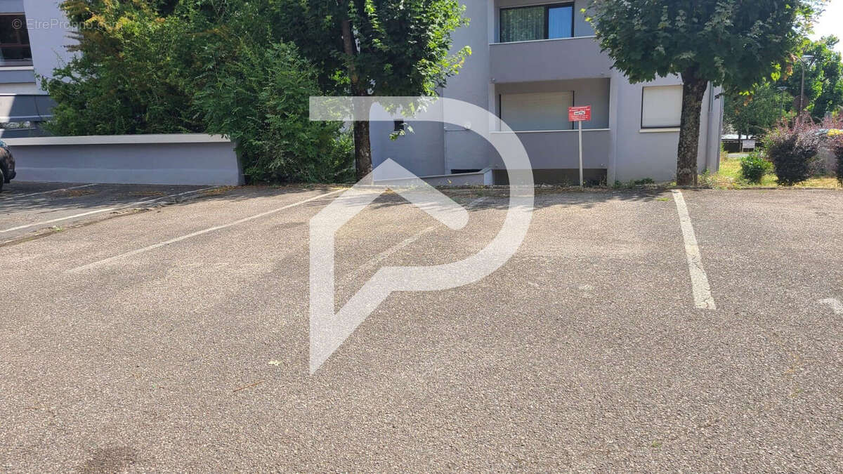 Parking à VILLERS-LES-NANCY