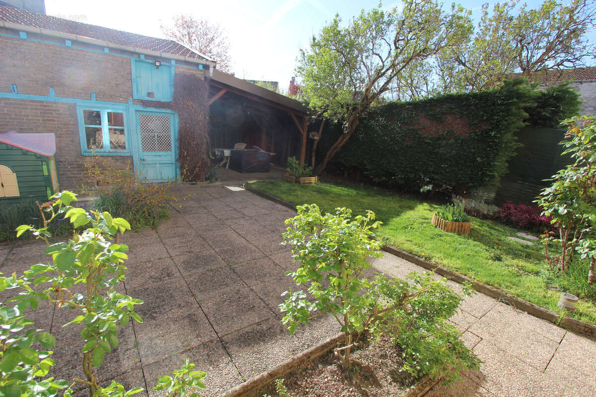 Maison à THAON-LES-VOSGES