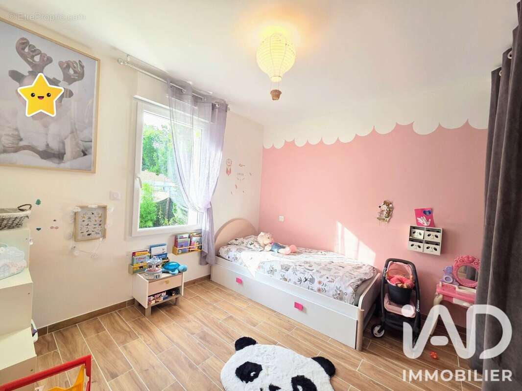 Maison 91 m² à Le Chay  - photo 6