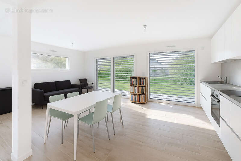 Maison à DIVONNE-LES-BAINS