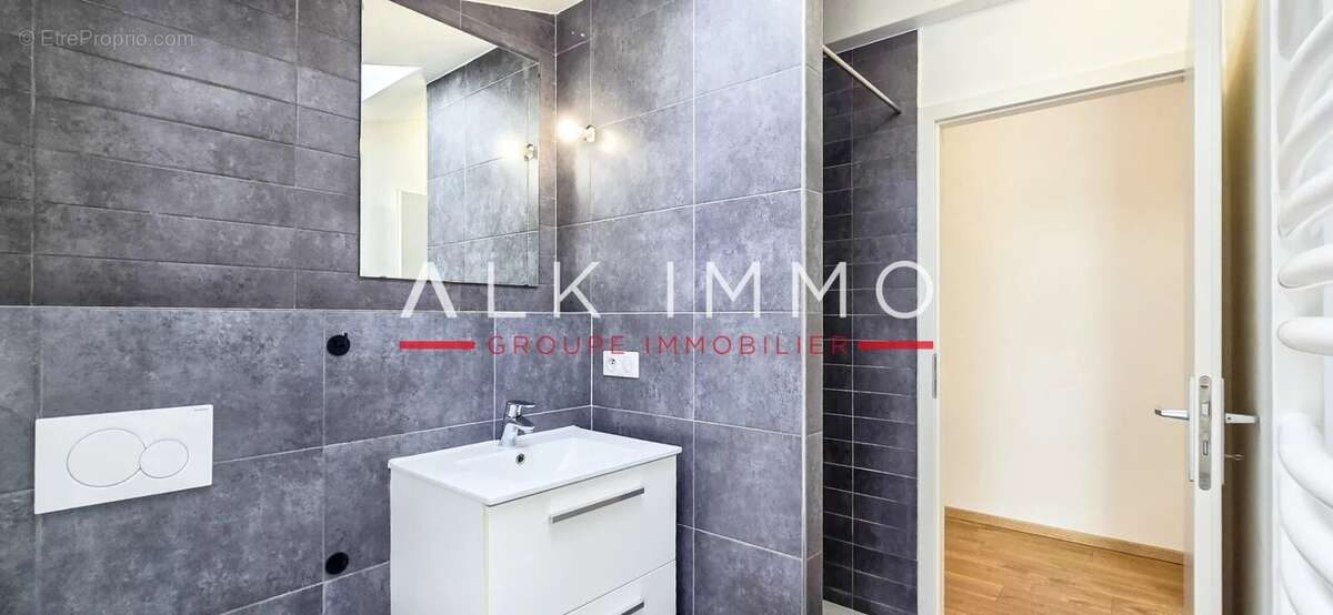 Appartement T5 - 106 m2 - photo 4
