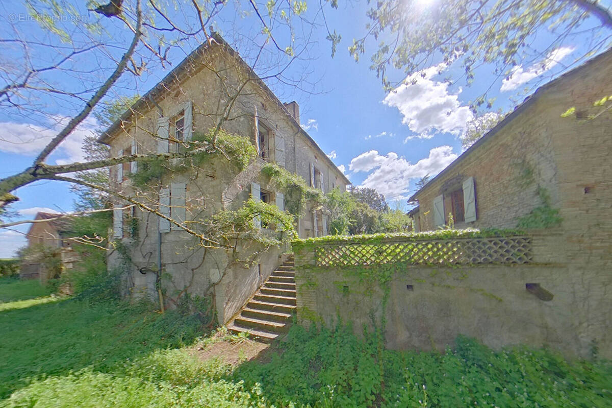 Maison à MOLIERES