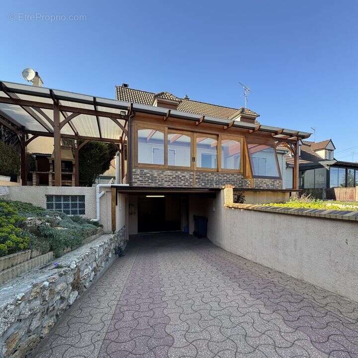 Maison à CHAMARANDE